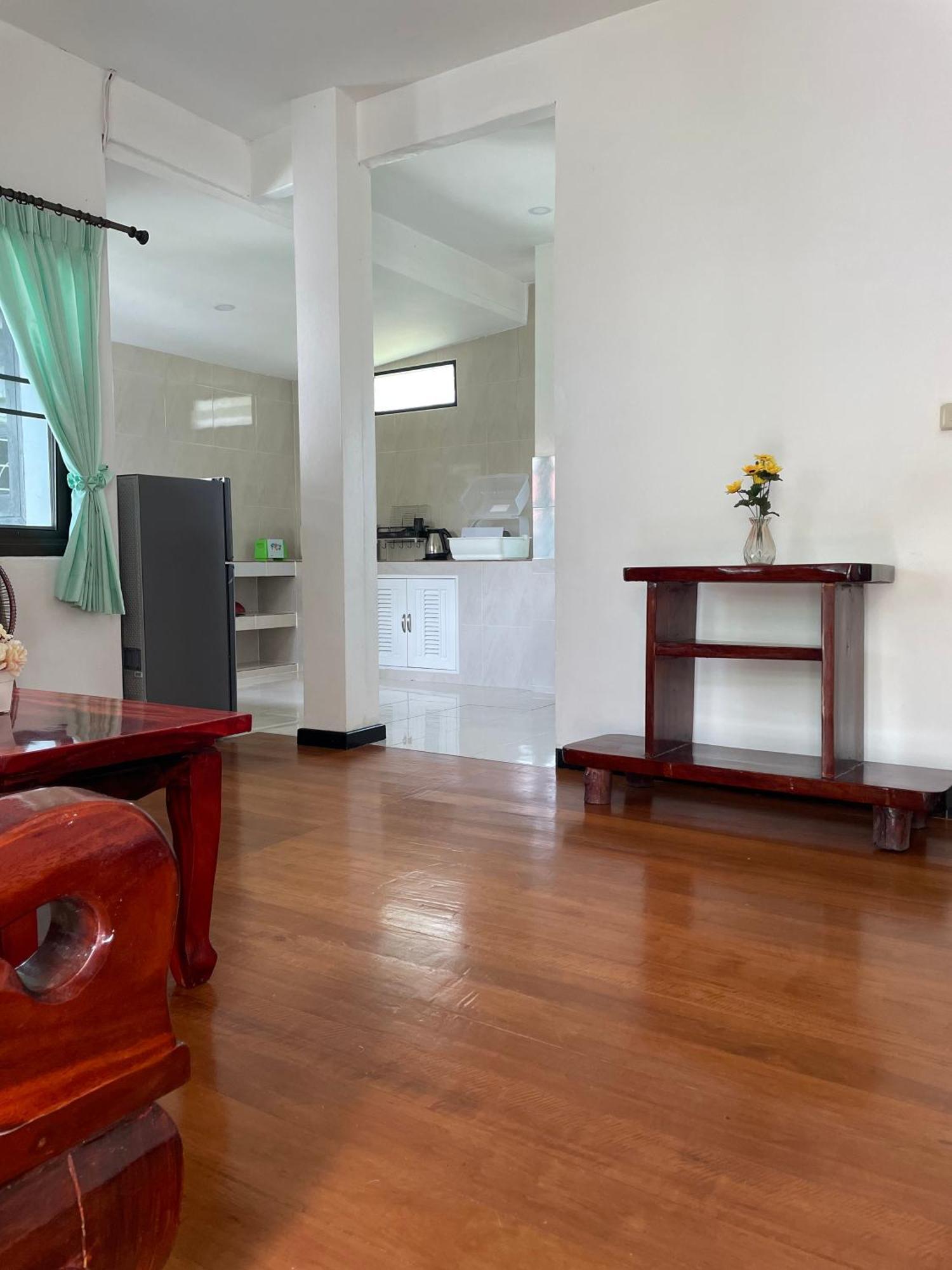 Sunrise Beach Villa Surat Thani Oda fotoğraf