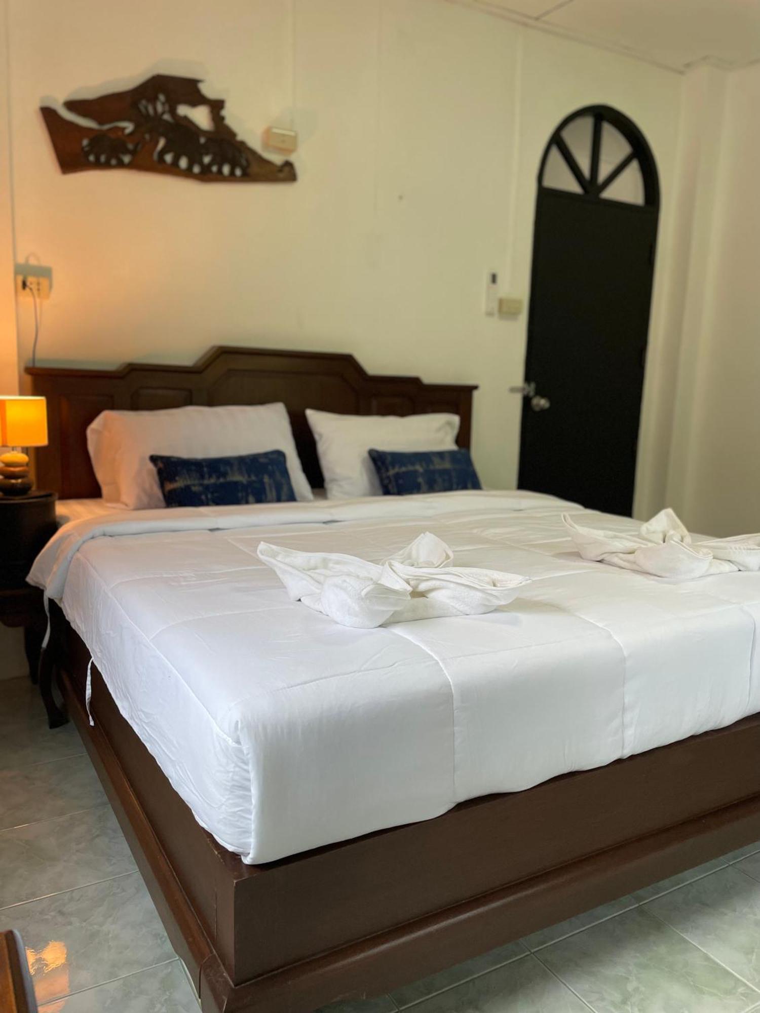 Sunrise Beach Villa Surat Thani Oda fotoğraf